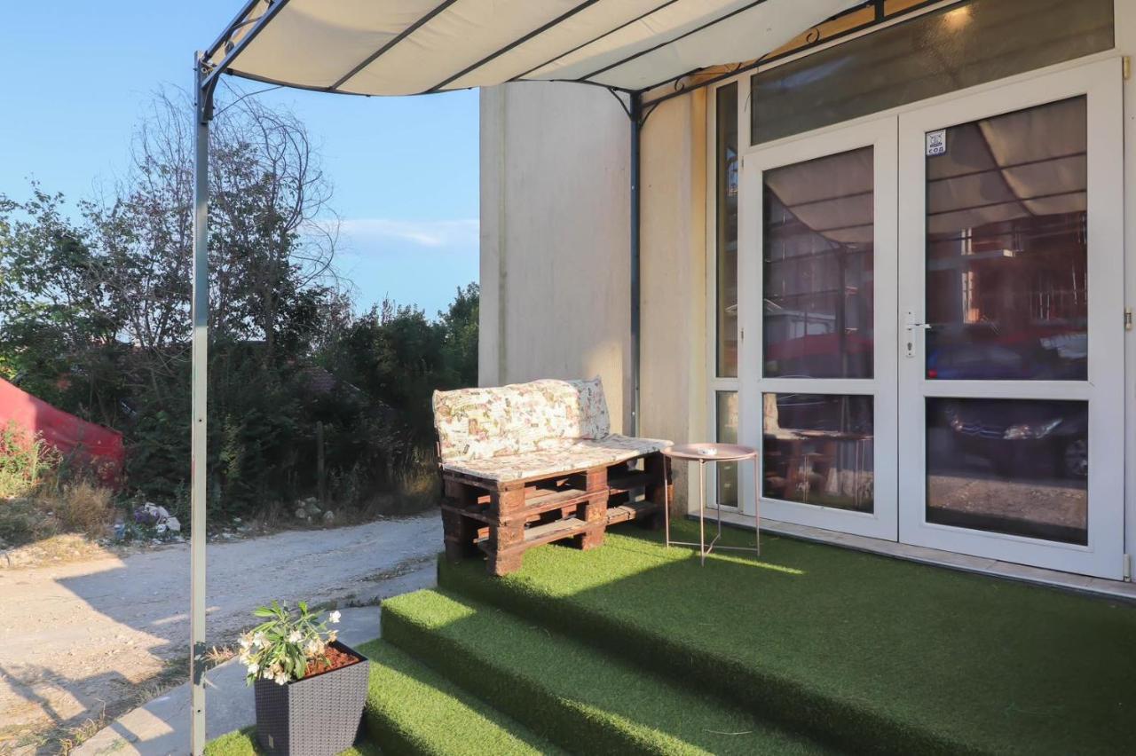 Студио Ариел Warna Exterior foto