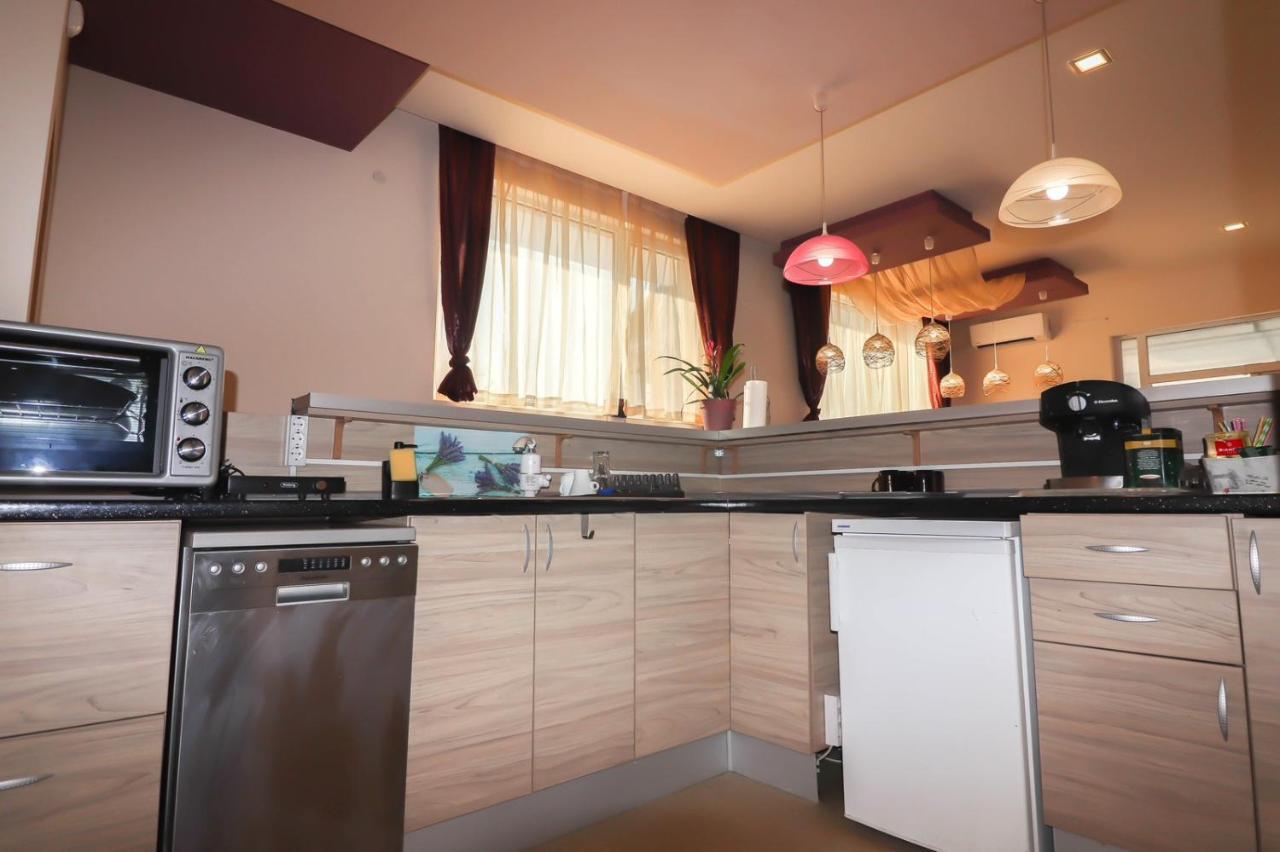 Студио Ариел Warna Exterior foto
